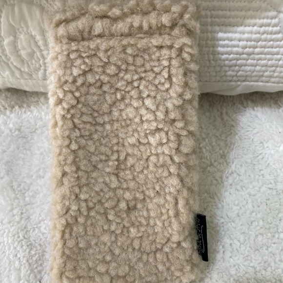 Ann and Ava Eyeglass Carrying Case Sherpa color Tan NWT - Picture 3 of 6